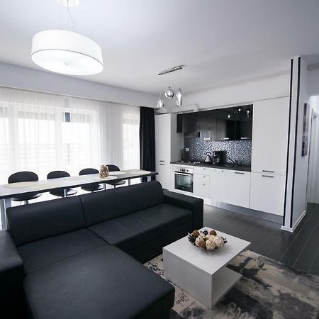 Apartel Black & White Неводарі Екстер'єр фото